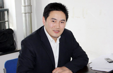 榮凱液壓升降機(jī)量身定制！